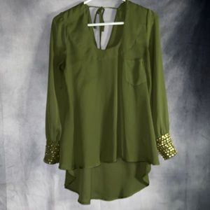 Very cute cuff bejeweled top